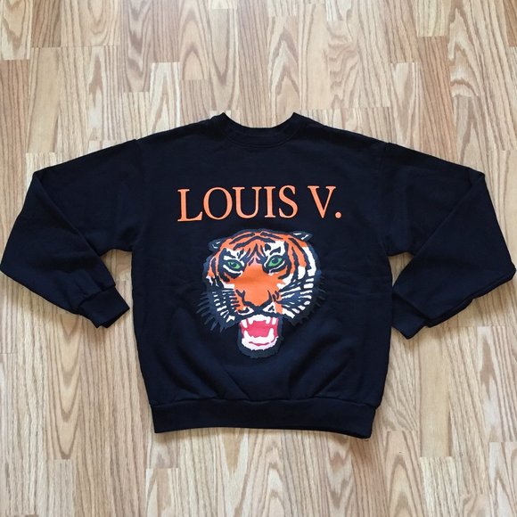 chinatown market louis v crewneck